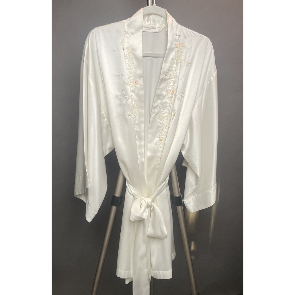 Vtg‎ Victoria's Secret Gold Label Robe Ivory Floral Embroidered Satin 90s Kimono